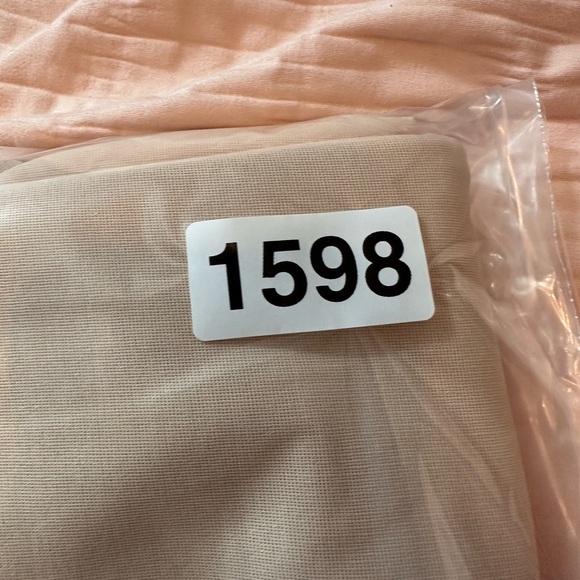 David’s Bridal Nude Shapewear Skirt with back Slit Size M Style 7218 #1598 - Picture 4 of 4